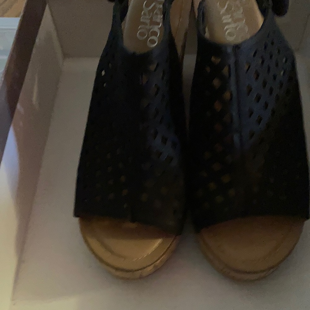 Woman’s Shoes